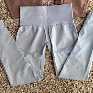 NVGTN Periwinkle Contour Seamless Leggings - size small